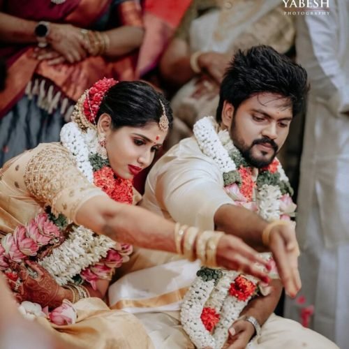 Capture-the-magic-of-your-South-Indian-wedding-with-Yabesh-Photography-17-768x960
